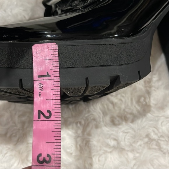 AlIT Patent Leather Block Chunky High Heel Boot. Size 9 black and White laces. - Picture 16 of 16